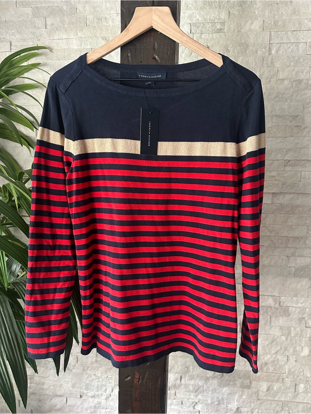 Tommy Hilfiger Navy and Red Striped Crewneck Long Sleeve Shirt Size M New Tags